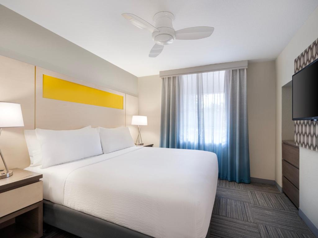 Fresh Hotels Orlando - Image 7