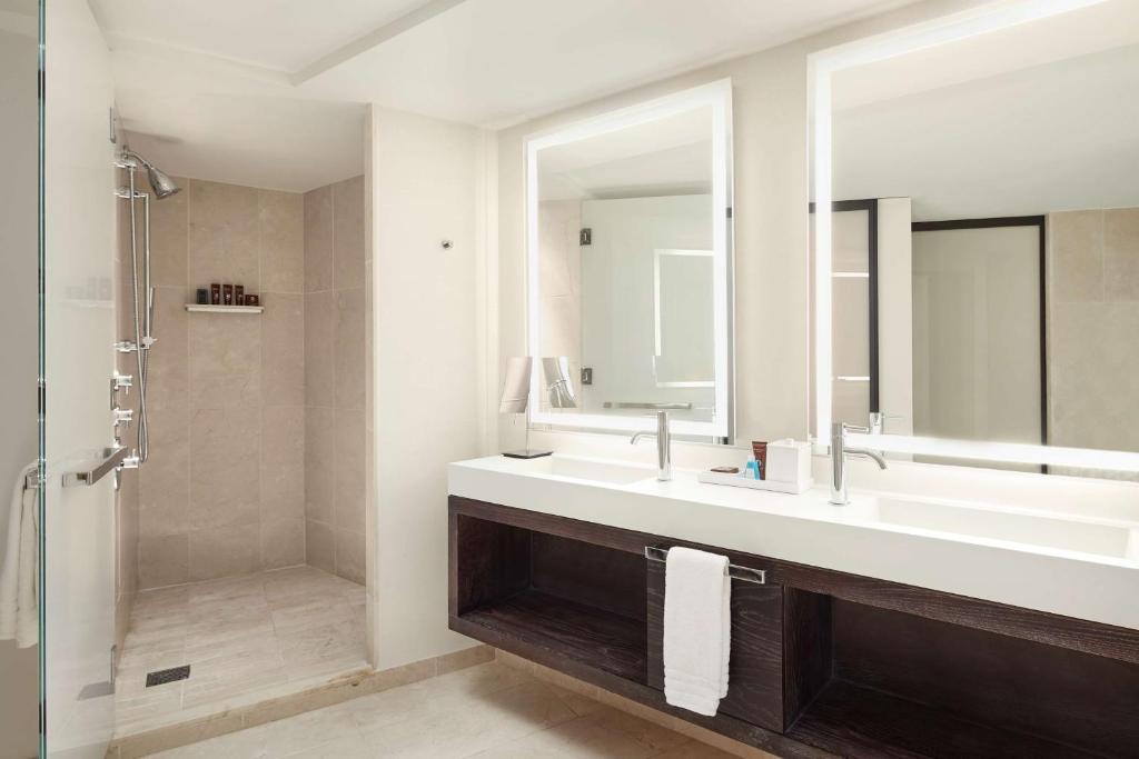 Grand Liberty Suites - Image 4