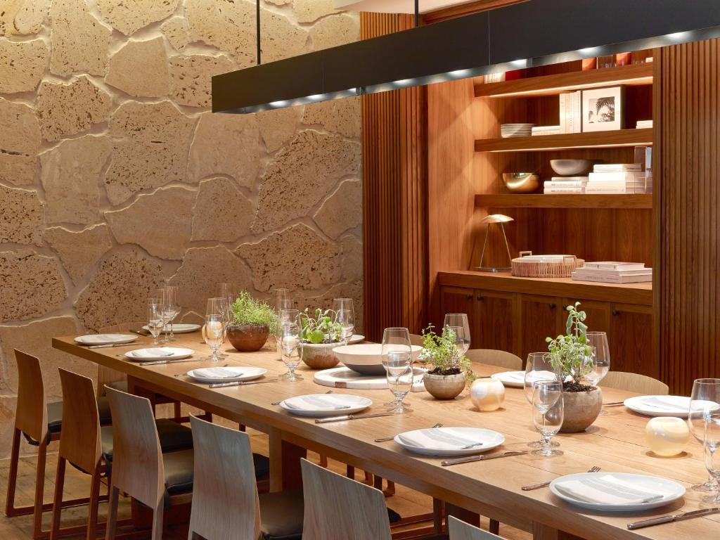 1 Hotel South Beach - Image 2